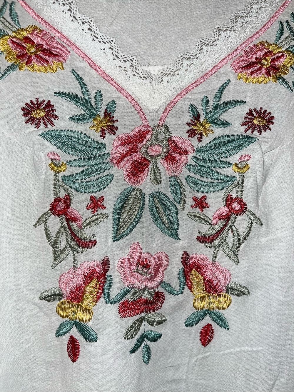 Cherry Betty Ivory Floral Embroidered V-Neck Peasant Blouse - Picture 4 of 8